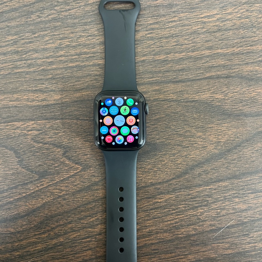 Authentic Apple Watch series 6 black 40 mm